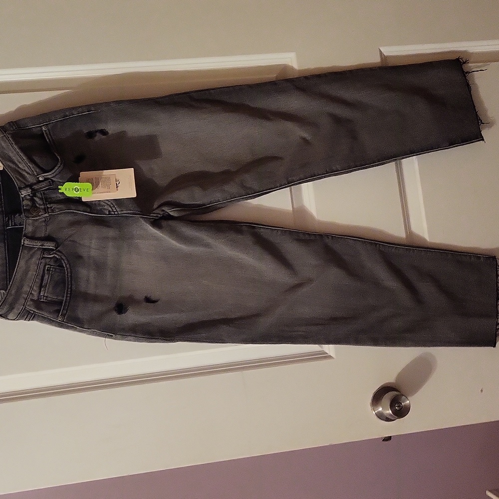Black-washed Jeans Size: 26 High Rise Straight